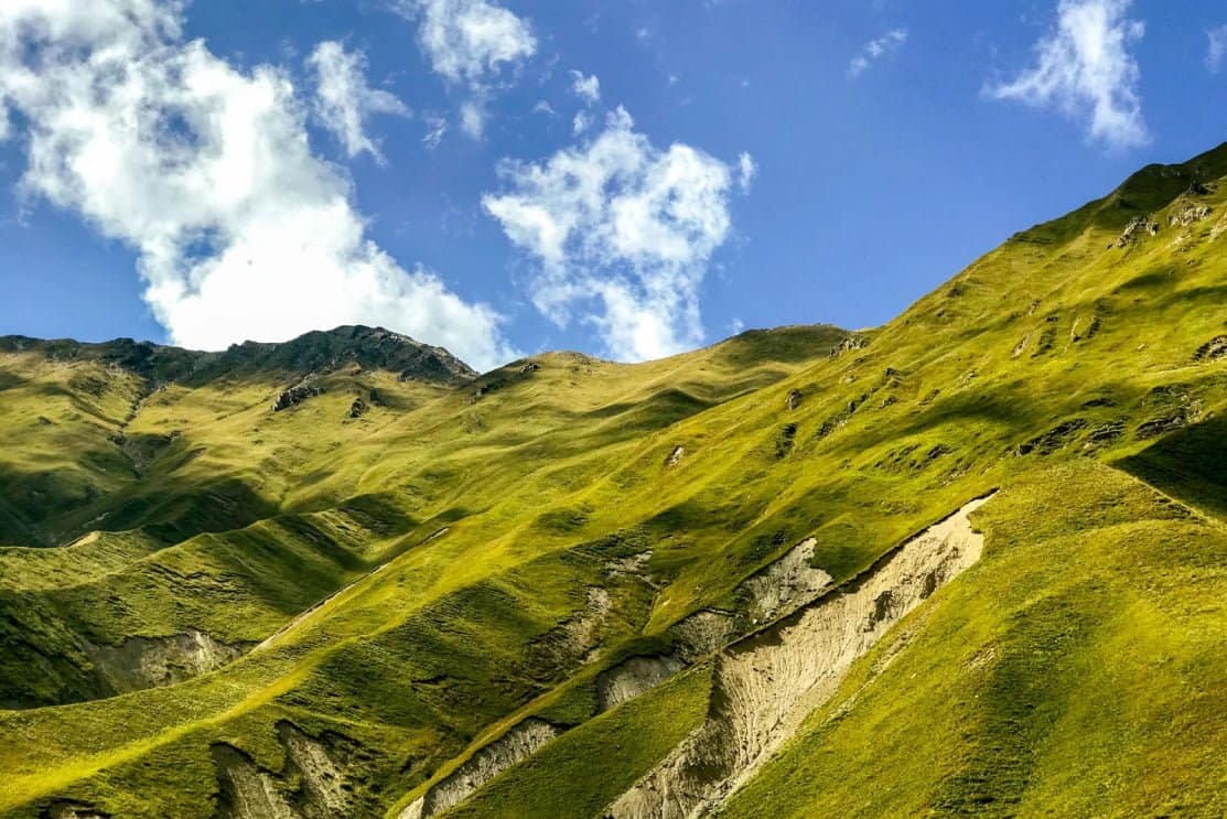 A hiking and meditation experience in the Caucasus Mountains