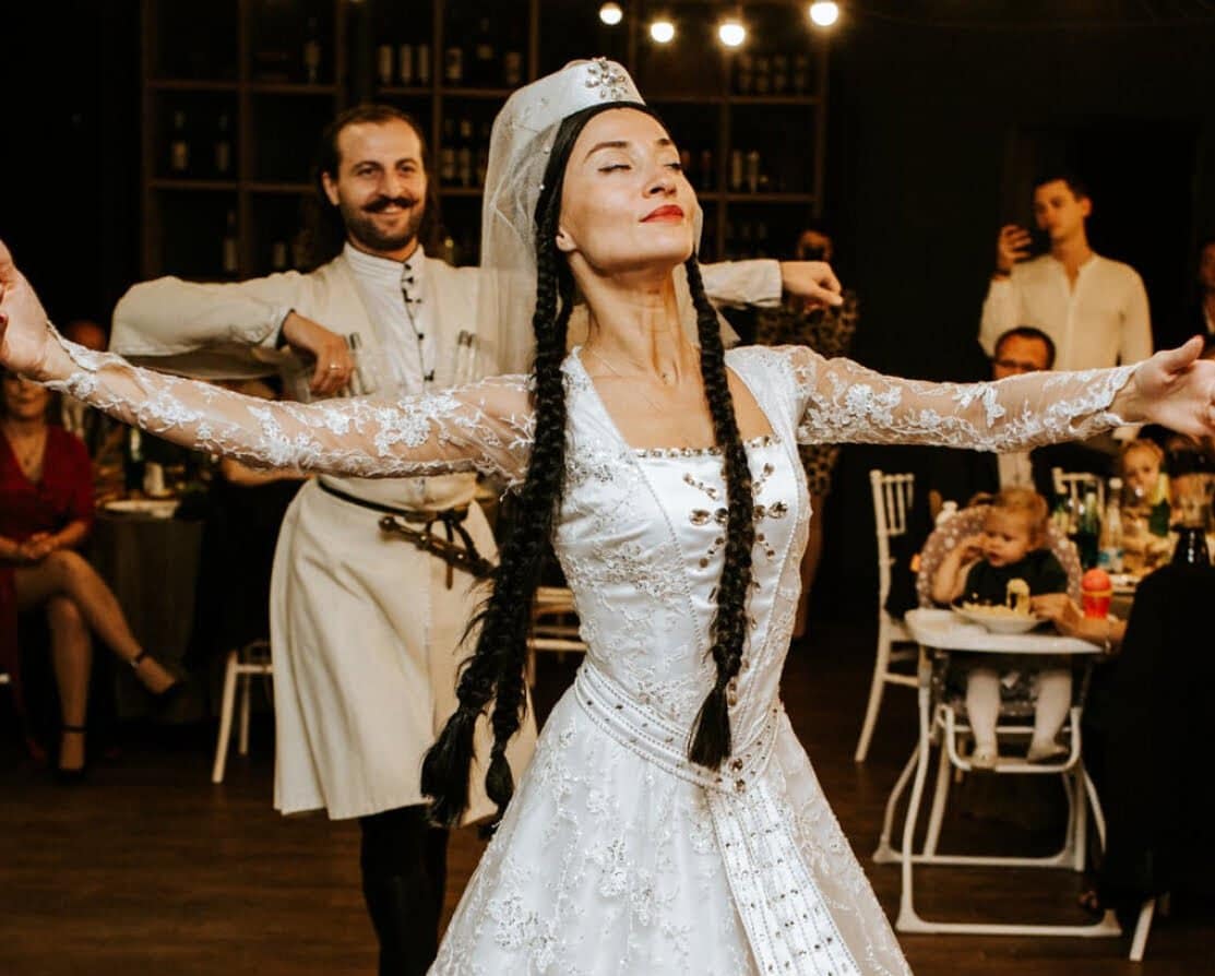 A traditional Kartvelian wedding abroad with a local Tamada - Image 7