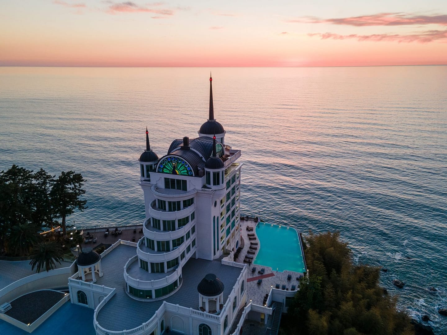 Meaningful holidays in Georgia - traditions, UNESCO and holidays