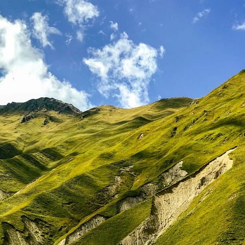 A hiking and meditation experience in the Caucasus Mountains