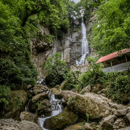An interesting excursion is the Makhuntseti waterfall and the Gonio fortress