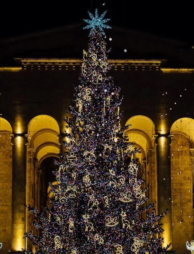 A Christmas trip to Georgia for those who crave a fairy tale! - Image 7