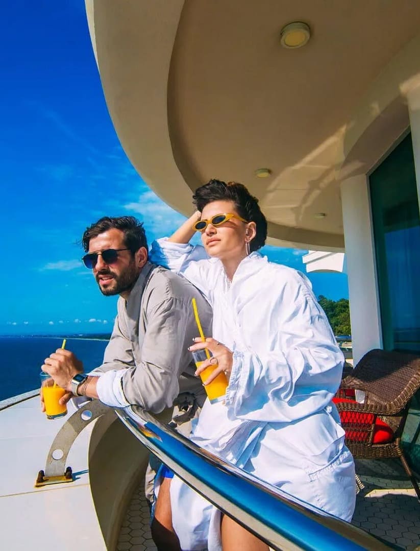 Royal rest on healing sandy beaches - Image 2